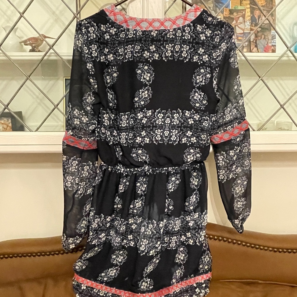 Endless Rose size medium dress! Adorable! From a Non smoking home.